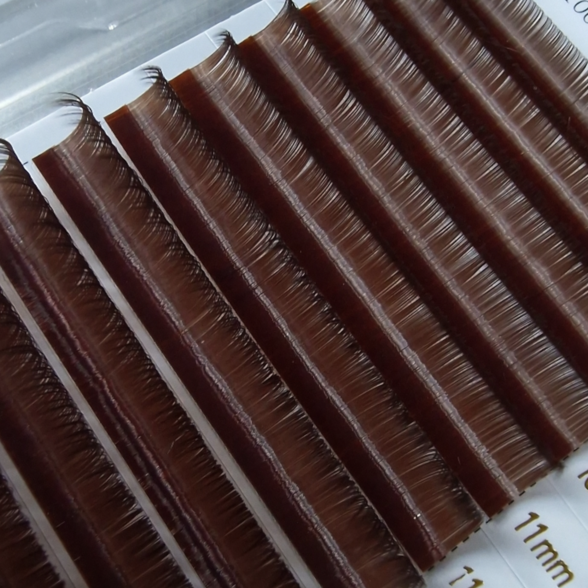 Easy fan brown - Leo Lash Range